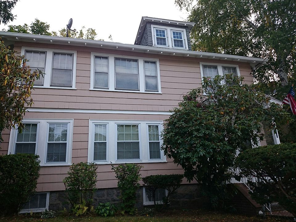 2nd image of 118 Fairmount St