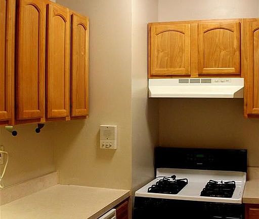 Updated Eat-In Kitchen