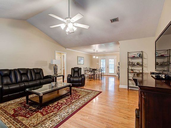 4th image of 2344 Gulf Ave