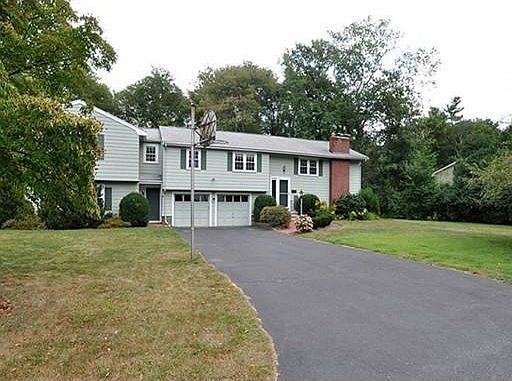 1st image of 75 Stanford Dr