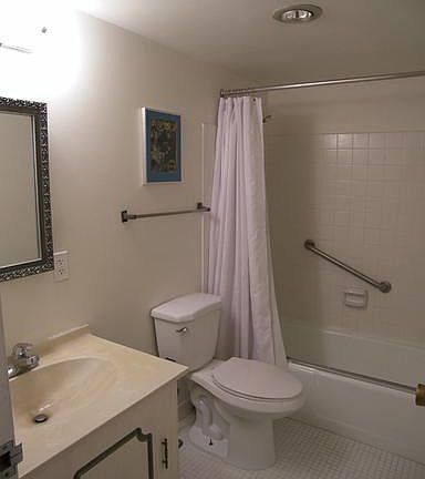 5th image of 2300 Pimmit Dr APT 513