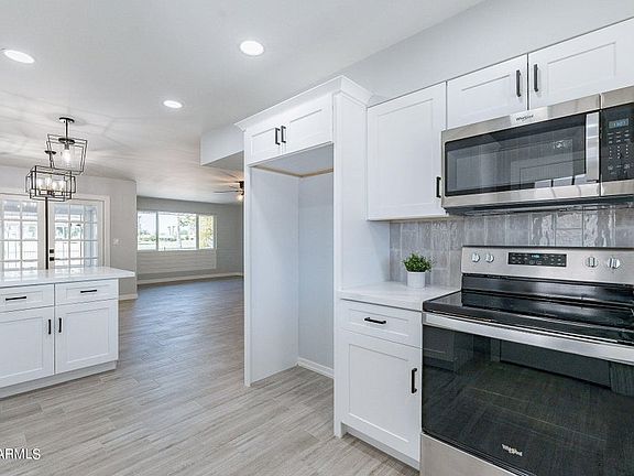 4th image of 10220 N 109th Ave