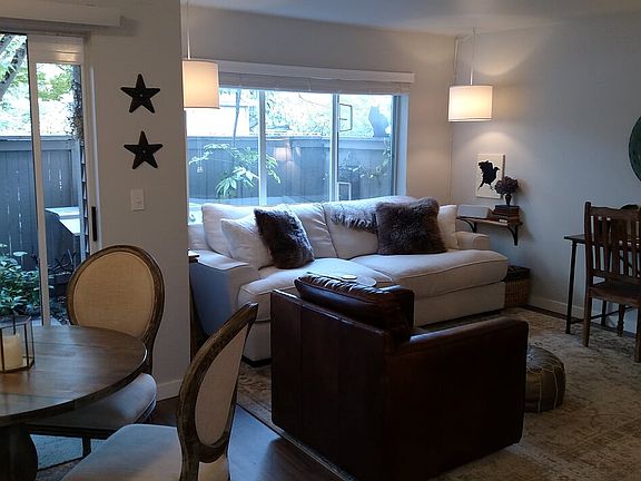 5th image of 1922 42nd Ave E APT 12