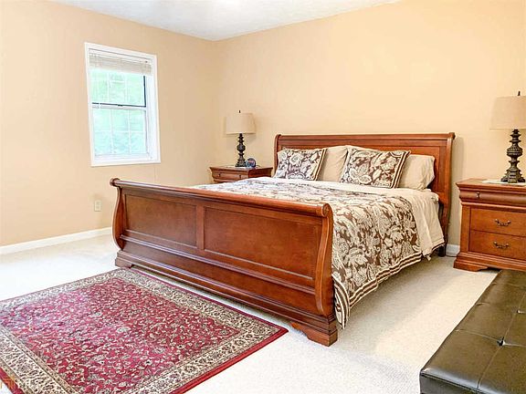 5th image of 340 Welton Way