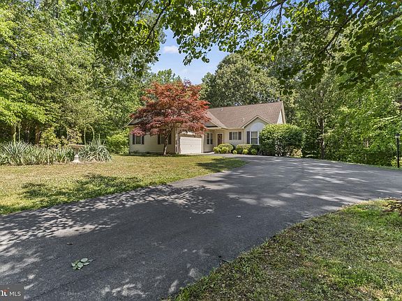 3rd image of 15440 Sorrel Ridge Ln
