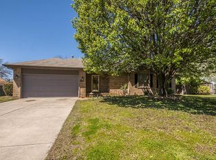 627 S Hayes Ct, Springfield, MO 65802