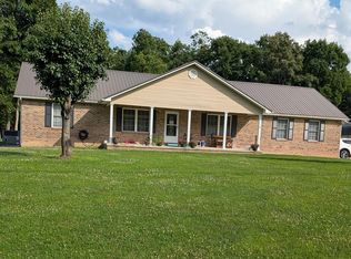 175 Locksley Cir, Crossville, TN 38555