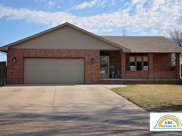 2928 Patty Pl, Garden City, KS 67846