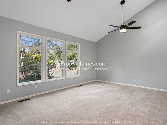 3rd image of 19627 Sun Cir