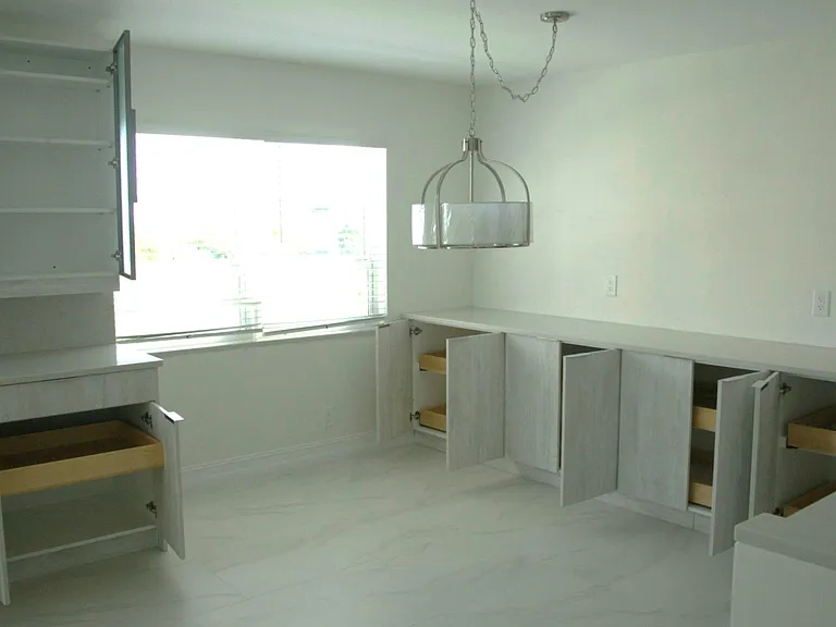 340 Sunset Dr #610 — Photo 5