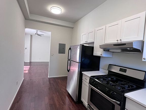 5th image of 309 Sunset Ave APT 106