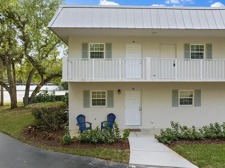 900 Jasmine Ln #10A — Photo 34