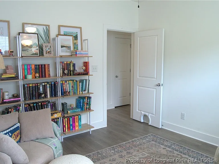 486 Falls Creek Dr — Photo 23