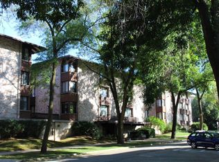 2616 N Frederick Ave APT 323, Milwaukee, WI 53211