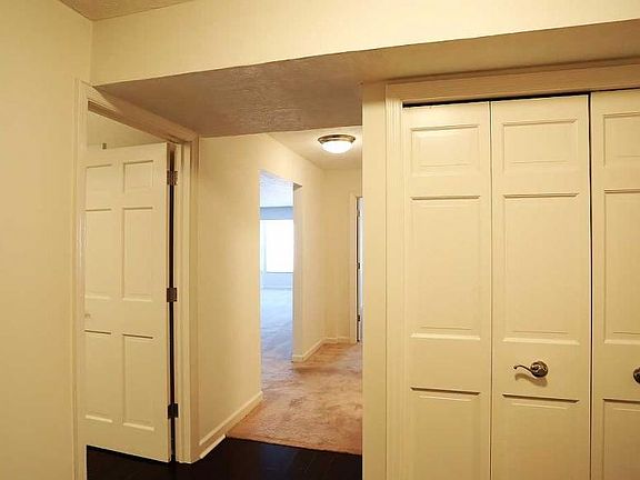 5th image of 485 S Parkview Ave #A6be48f81