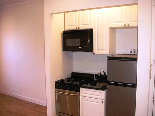 Rented by Sky Management | media 50