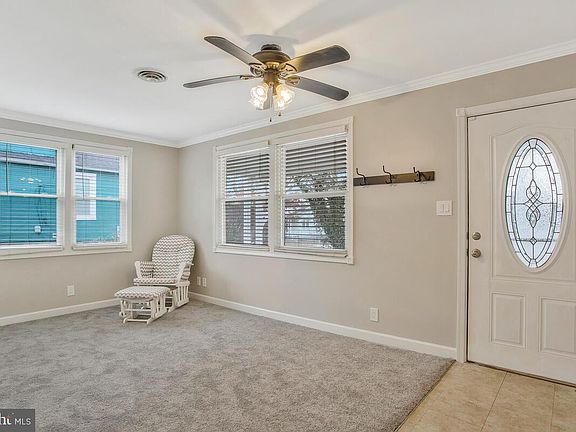 5th image of 16 Eugenia Ave