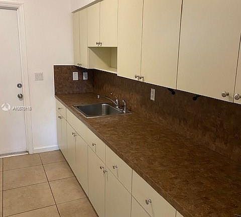 2nd image of 1040 92nd St APT 4