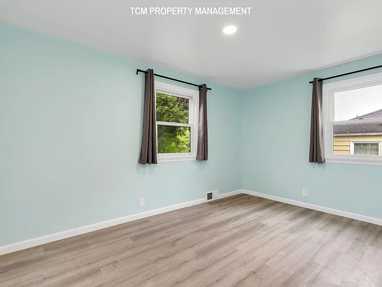 7200 28th Ave NE — Photo 15
