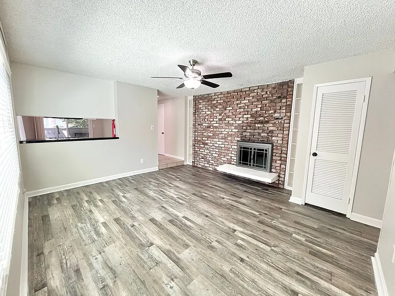 615 24th Street — Photo 3