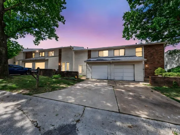 12444 Sea Lane Dr, Florissant, MO 63033