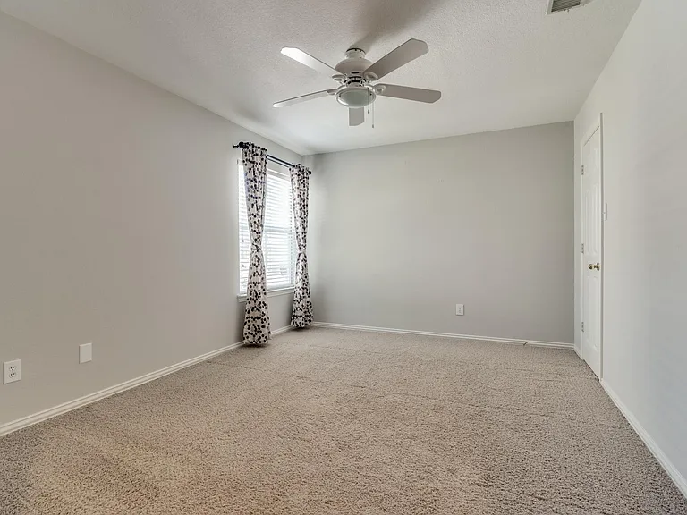 6217 Palomino Dr — Photo 30