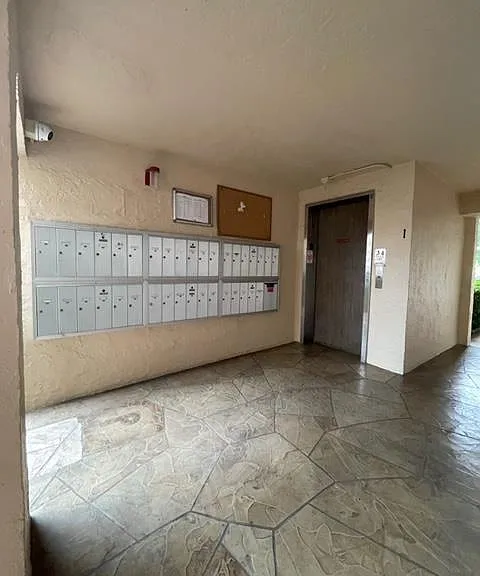 1020 Country Club Dr #406 — Photo 21