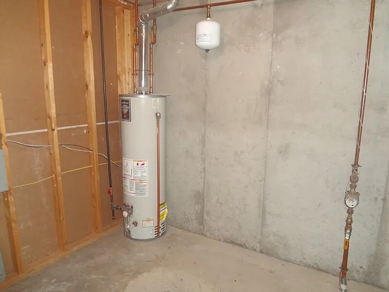2834 Lincoln Ave — Photo 14