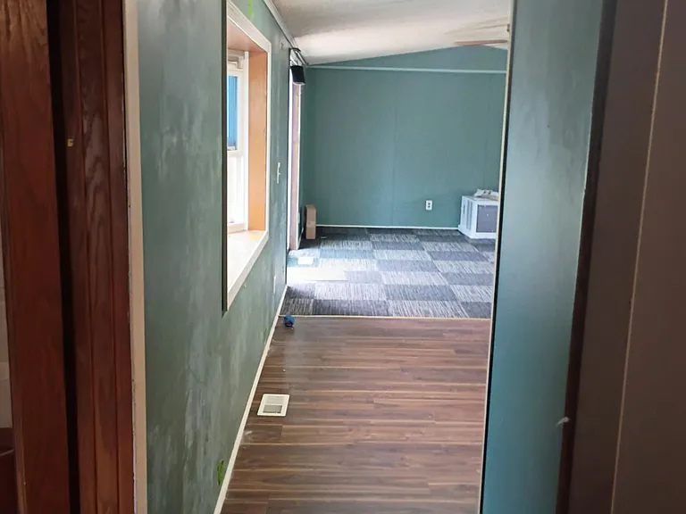 1607 Hadley St — Photo 11