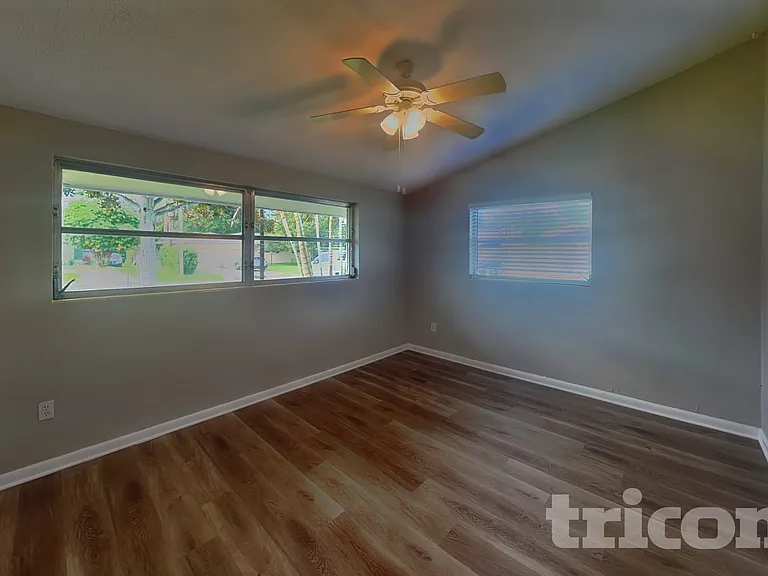 1819 Brentwood Dr — Photo 8