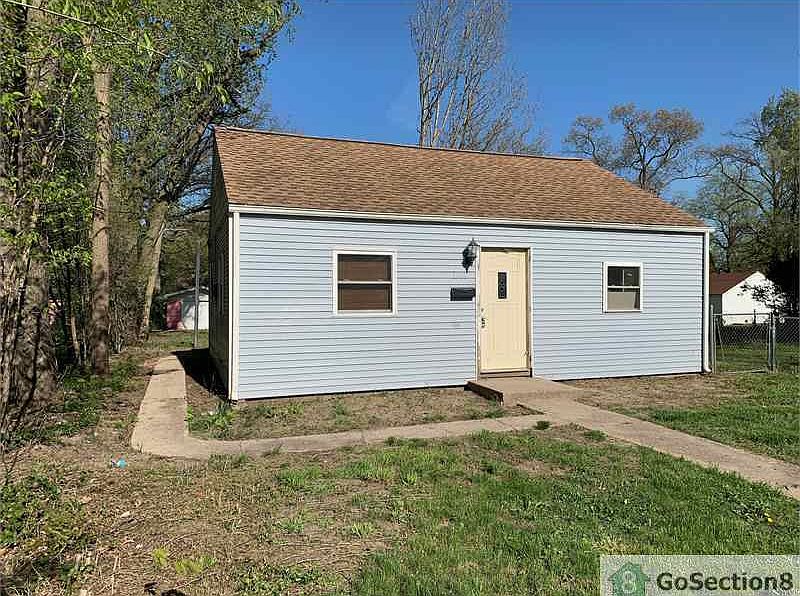 2nd image of 1502 N Elmer St