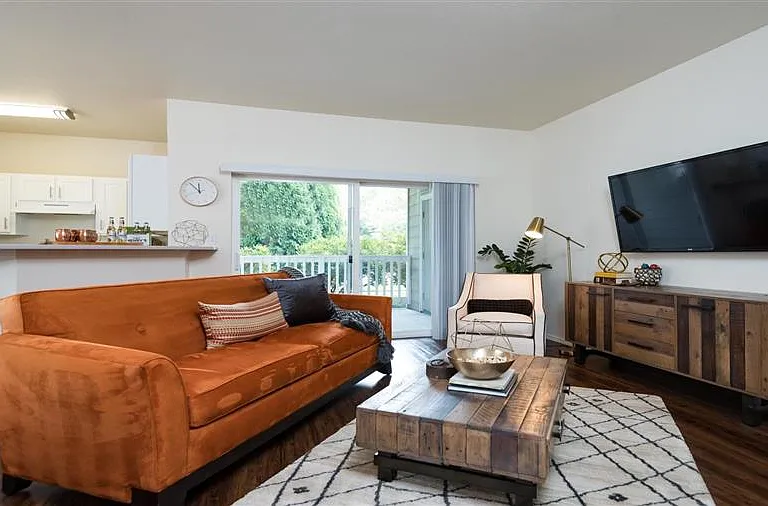 Village at Main Street | Living Room