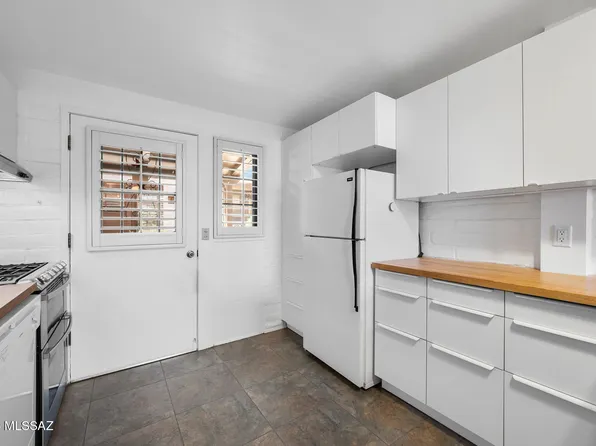 328 S Paseo Pena, Green Valley, AZ 85614