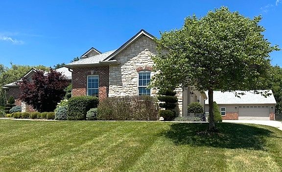 2nd image of 1304 Woodberry Dr