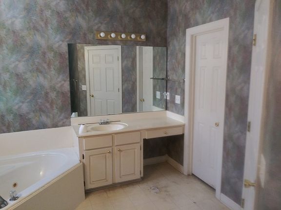 3rd image of 222 Wildwood Blvd