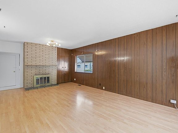 5th image of 1016 E 18th Ave