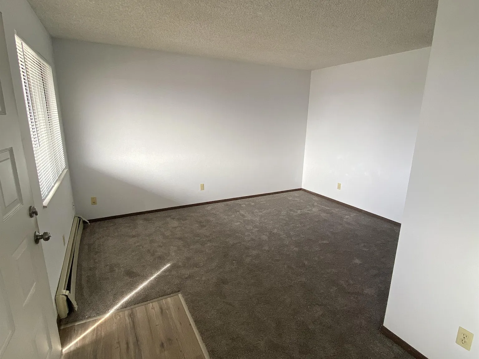 2511 West 27th Street - 2 — Photo 3