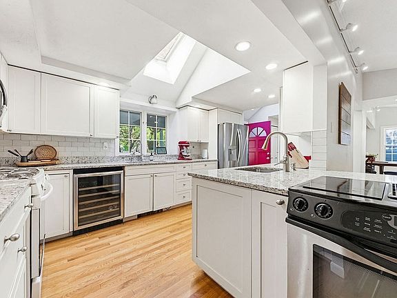 2nd image of 49 Ashcroft Rd