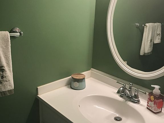 3rd image of 1623 Jameson Dr