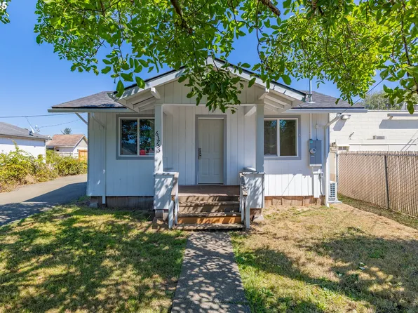 63755 Flanagan Rd, Coos Bay, OR 97420