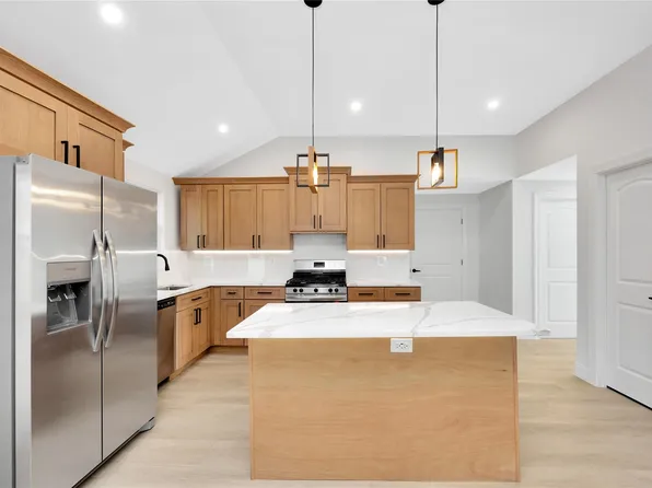 2761 Locust Avenue, Ronkonkoma, NY 11779