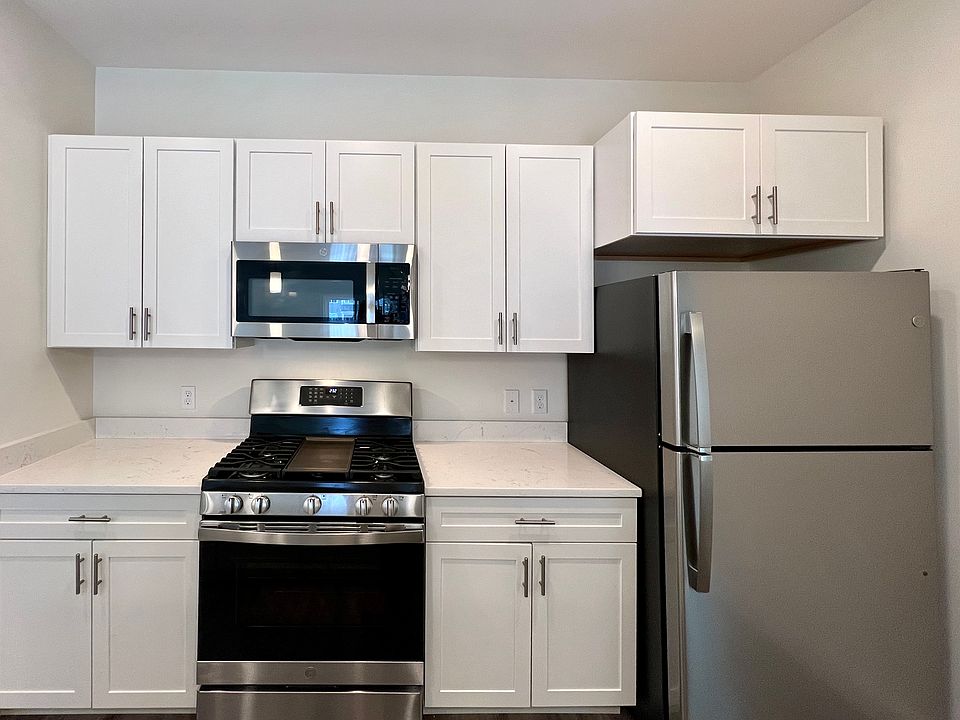 Full kitchen perfect for preparing your favorite meals