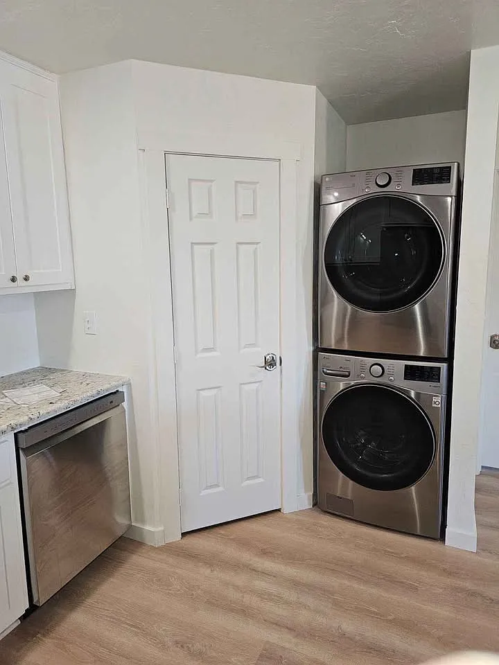 2 bed, 980 sqft, $1,450 — Photo 3