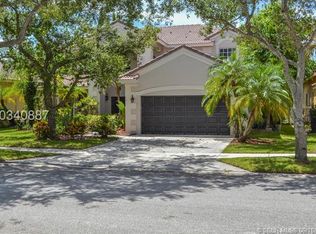 805 Crestview Cir, Weston, FL 33327