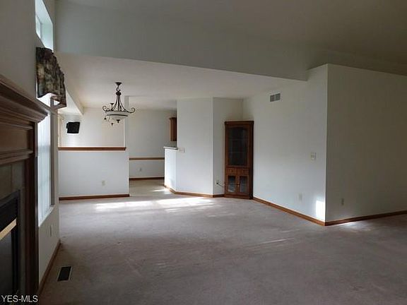 5th image of 9106 W Windsor Dr