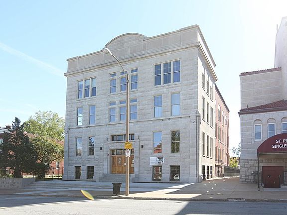 4th image of 3530 Utah St #401