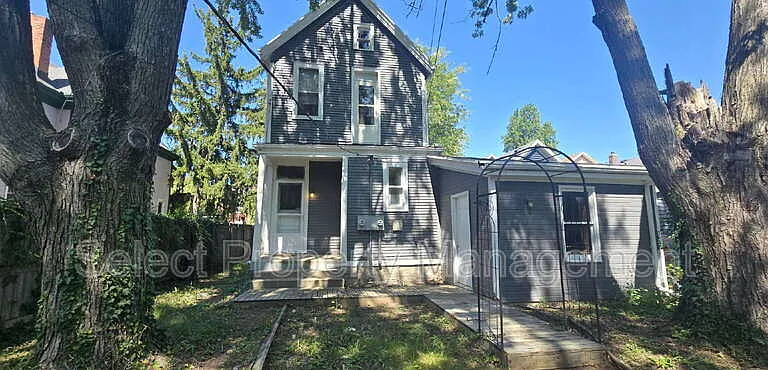 223 W Woodland Ave #1 — Photo 20