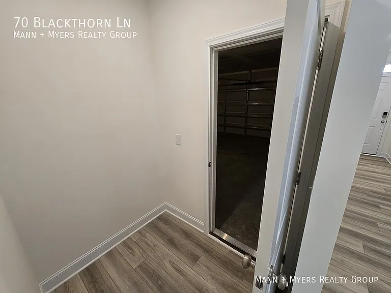 70 Blackthorn Ln — Photo 21
