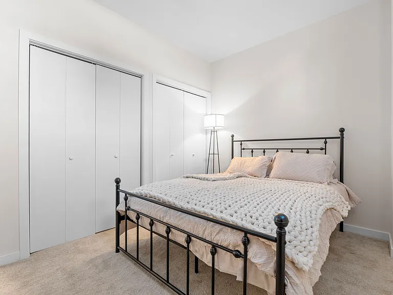 Altamont Apartments Limited-Time Special! First Month FREE with Approved Application! — Photo 35
