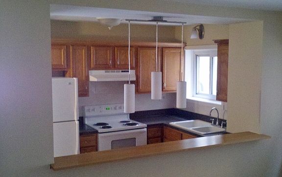4th image of 425 S Elmwood Ave APT 2